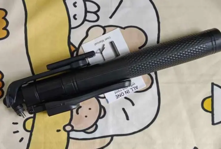 BSLIUFANG 2.15M 360 ° rotation selfie stick Wireless photo review