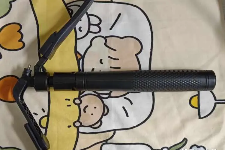 BSLIUFANG 2.15M 360 ° rotation selfie stick Wireless photo review