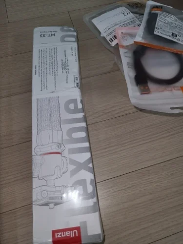 VIJIM Ulanzi MT-33 Flexible Octopus Tripod for Phone photo review