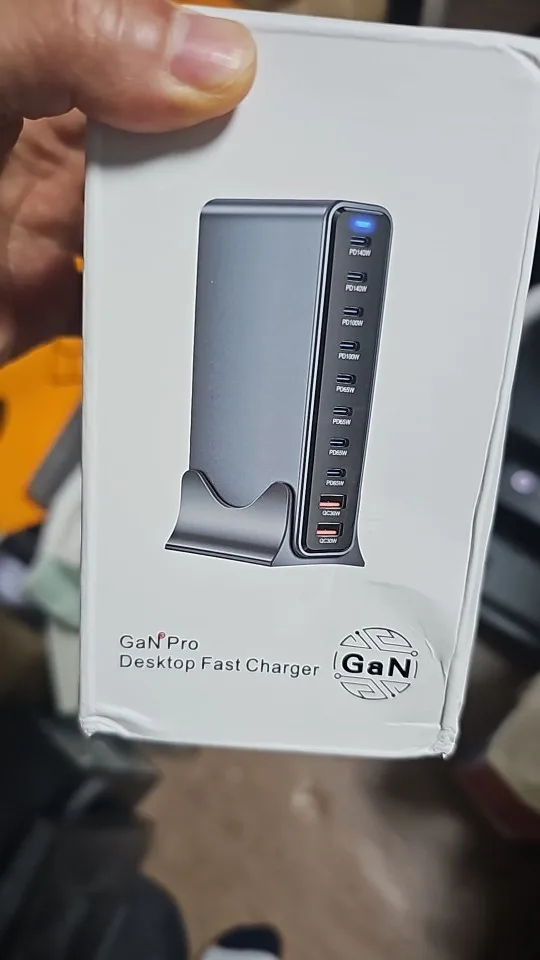 2025 New 800W GaN Fast Charging PD3.1 PPS photo review
