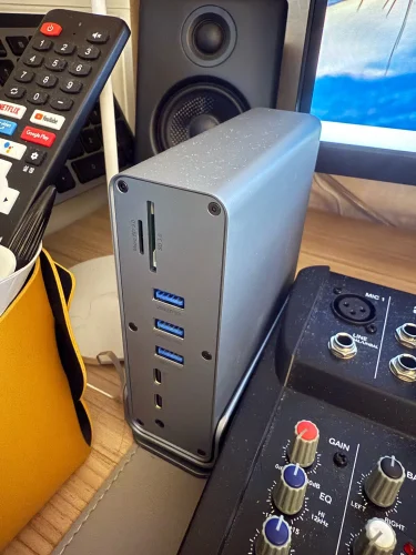 15 in 1 USB C HUB Docking Staion photo review