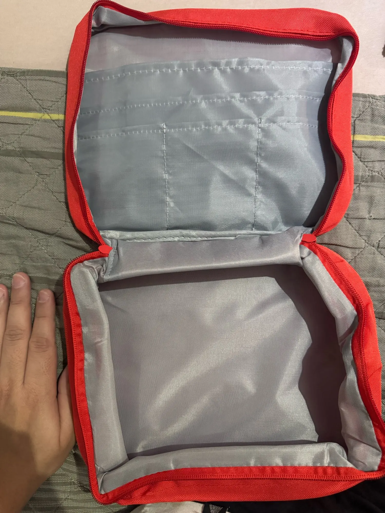 Large Capacity Medicine Bag Travel Portable Medical Bag photo review