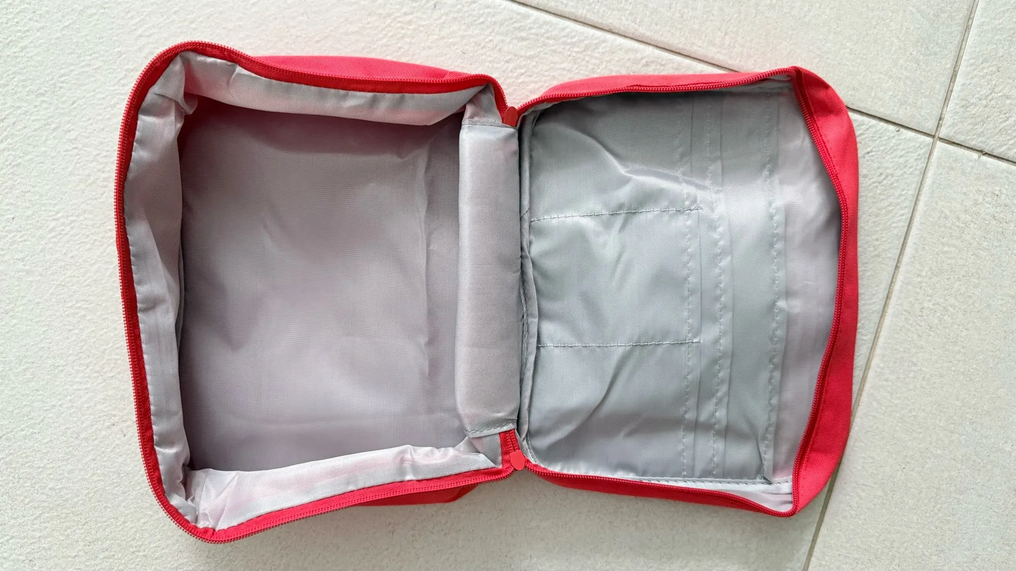 Large Capacity Medicine Bag Travel Portable Medical Bag photo review