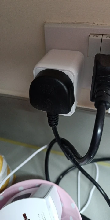 LENCENT International Travel Adapter with 2 USB Ports photo review