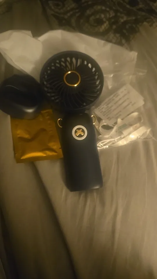 Mini Handheld Small Fan Portable Portable Silent Office photo review