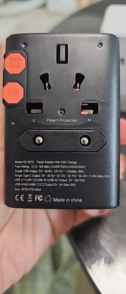 65W/45W/25W GaN Universal Travel Adapter with 2 USB photo review