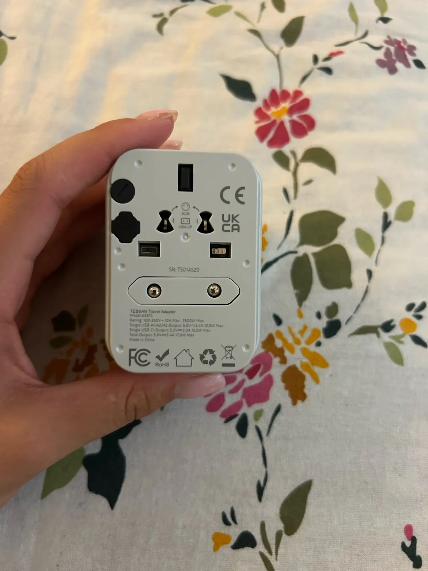 TESSAN Universal Travel Adapter Worldwide with USB & photo review