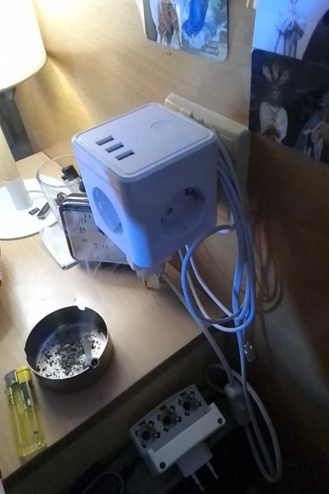 EU Plug Power Strip Cube with 3 AC photo review