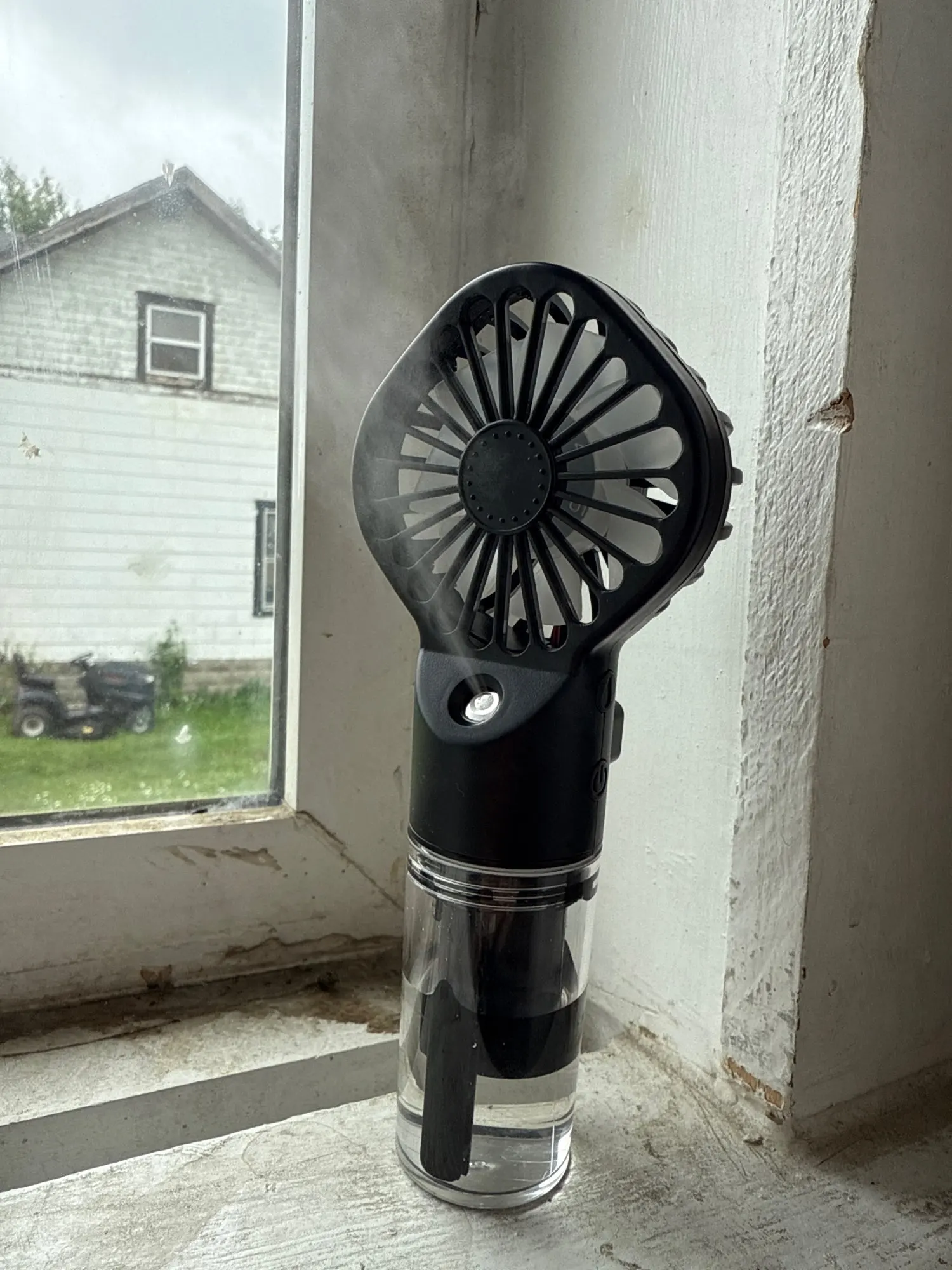 Portable Humidifier Fan Mini Handheld Mist Fan Portable photo review