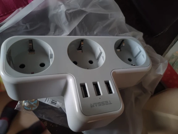 TESSAN EU Plug Power Strip with 3 AC photo review