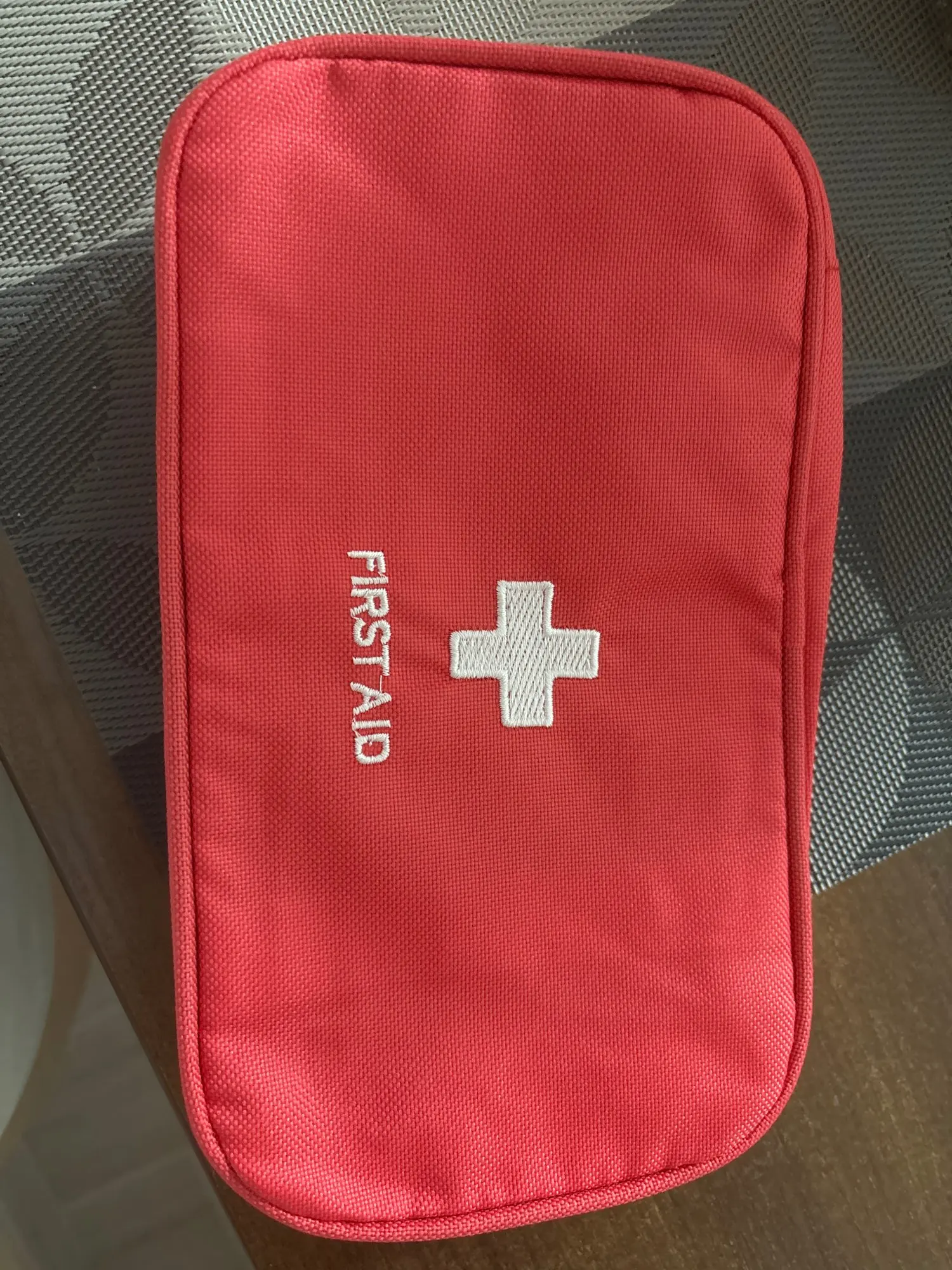 Health Medicine First Aid Kit Oxford Cloth Portable photo review