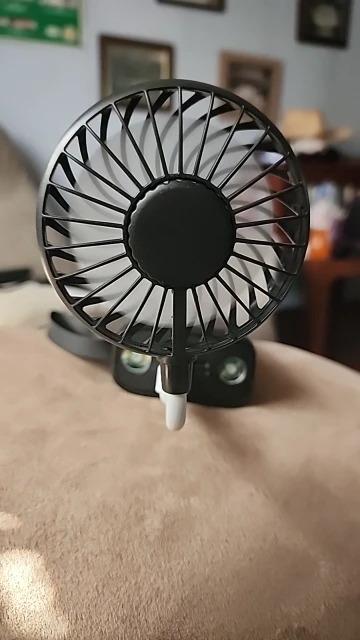USB Rechargeable Handheld Fan Silent Cooling Power Bank photo review