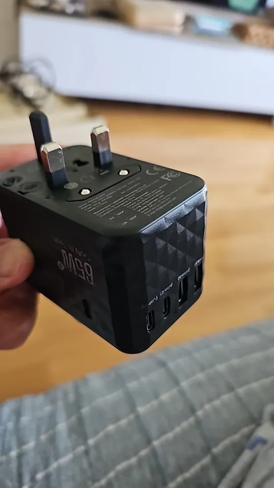 LENCENT 65W GaN Universal Travel Adapter with 2 photo review