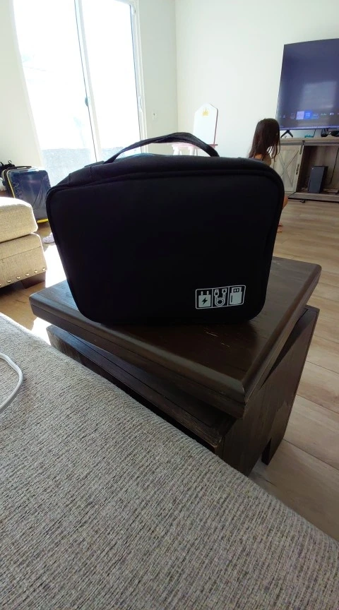 Multi-functional Large Capacity Waterproof Digital Electronic Organizer USB photo review