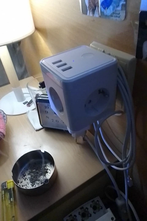 EU Plug Power Strip Cube with 3 AC photo review