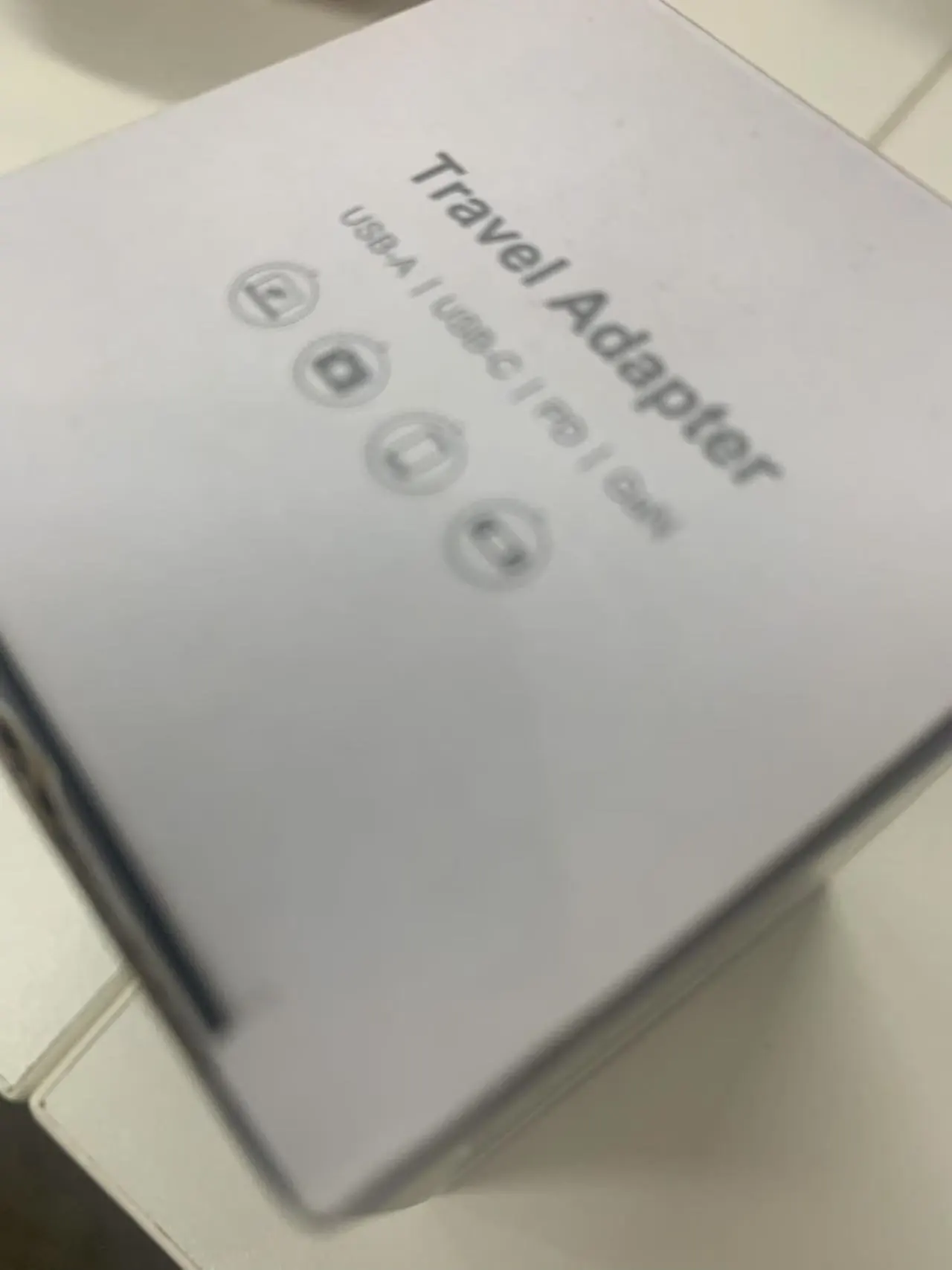 Universal Travel Adapter With1 USB-A+2 Type-C All-in-one Adapter photo review