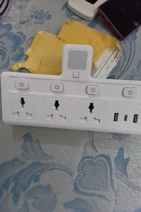EU US UK Plug Universal Outlet Power Strip photo review