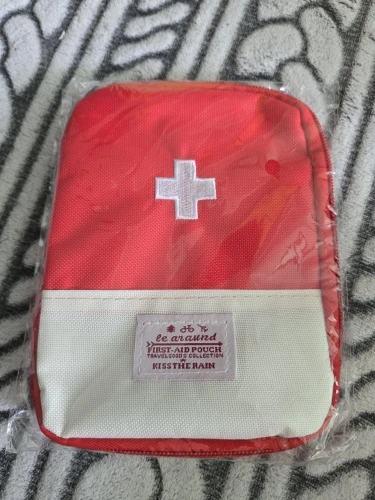 Mini Portable Medicine Bag Travel First Aid Kit photo review