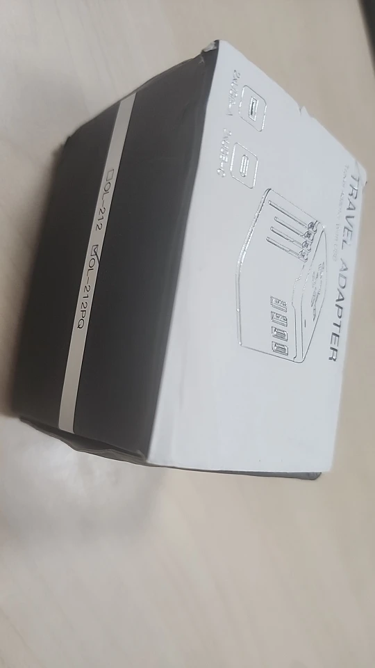 GaN 20W International Power Adapter,2 USB-C & 2 photo review