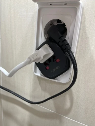 LDNIO Korea EU Plug Adapter 2500W Travel Adapter photo review