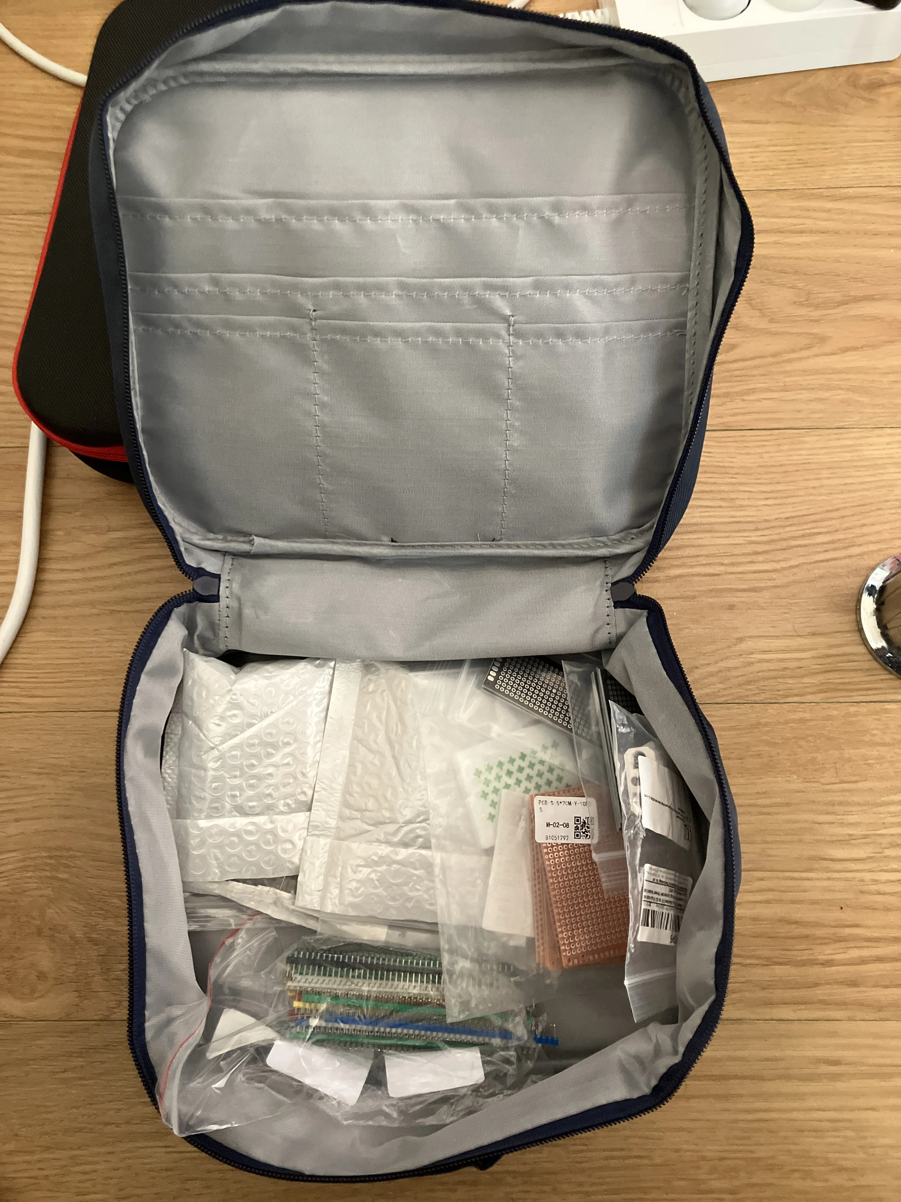 Large Capacity Medicine Bag Travel Portable Medical Bag photo review